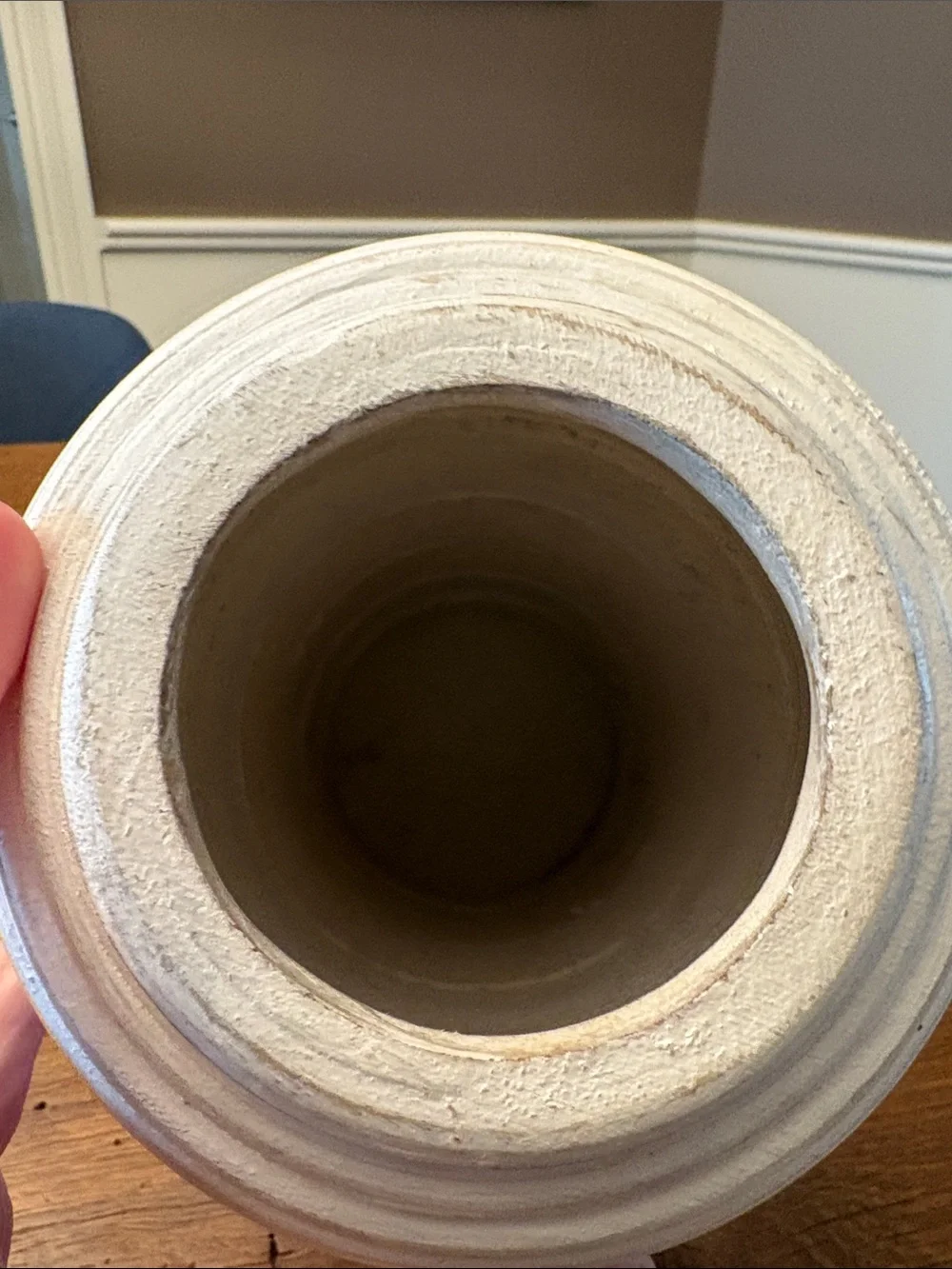 N/A white vase